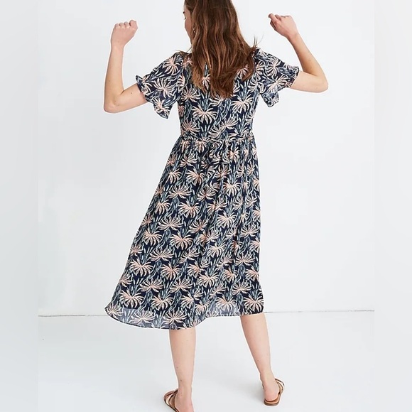 Madewell Floral Ruffle-Sleeve Midi Dress in Oasis Palms Navy size M Boho - Picture 4 of 16
